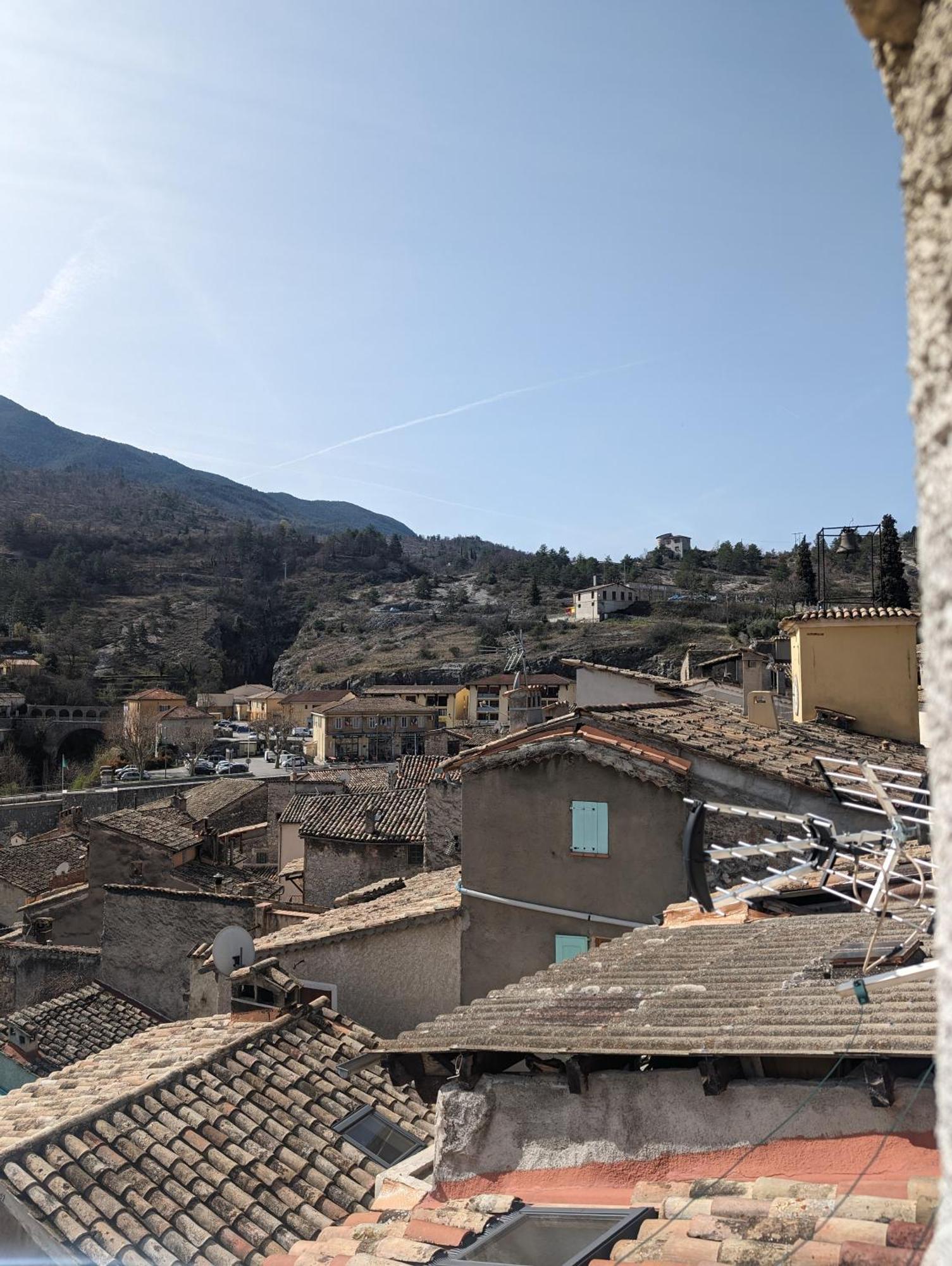 Duplex "La Belle Vue " Appartement Entrevaux Buitenkant foto