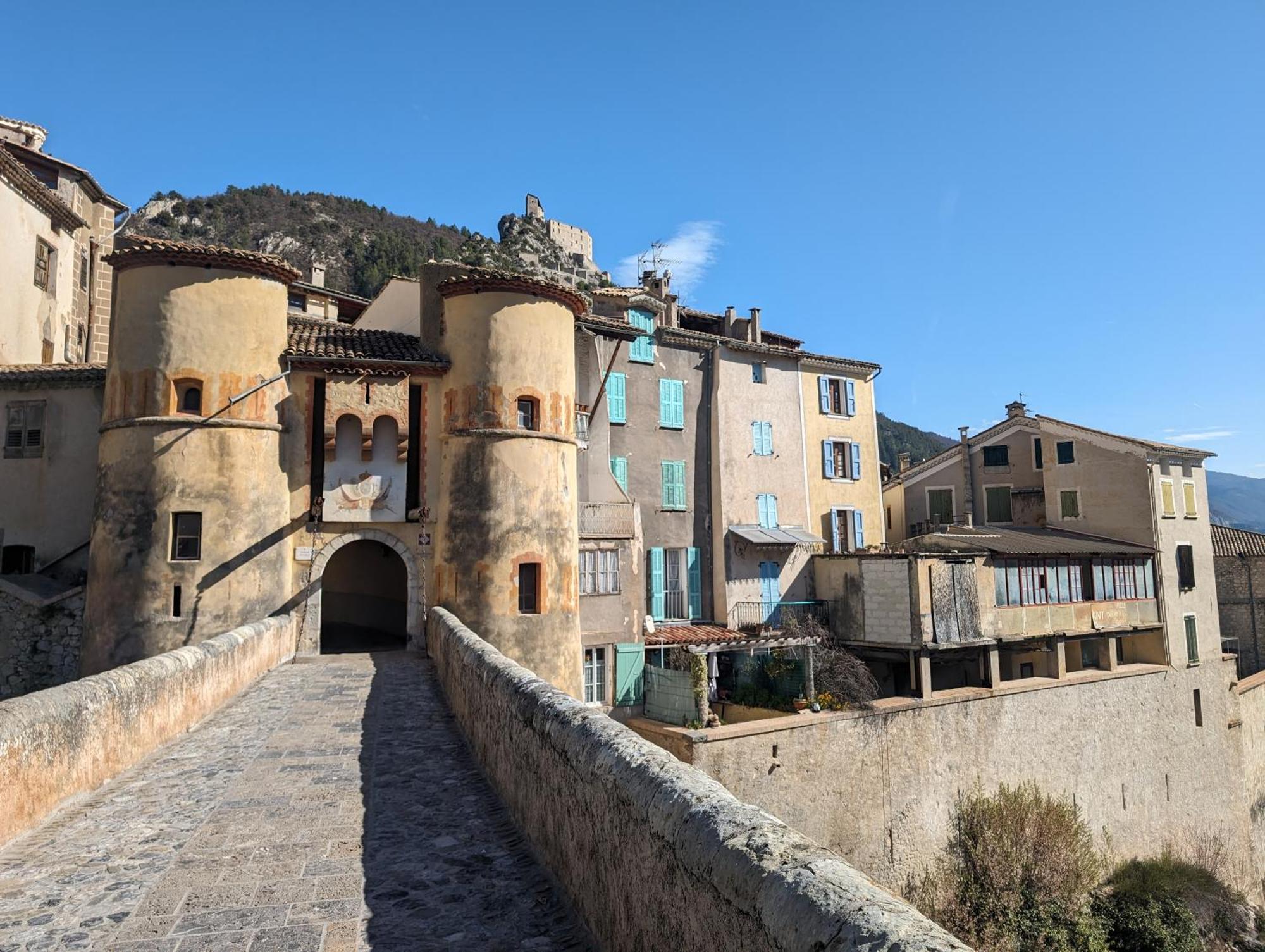 Duplex "La Belle Vue " Appartement Entrevaux Buitenkant foto